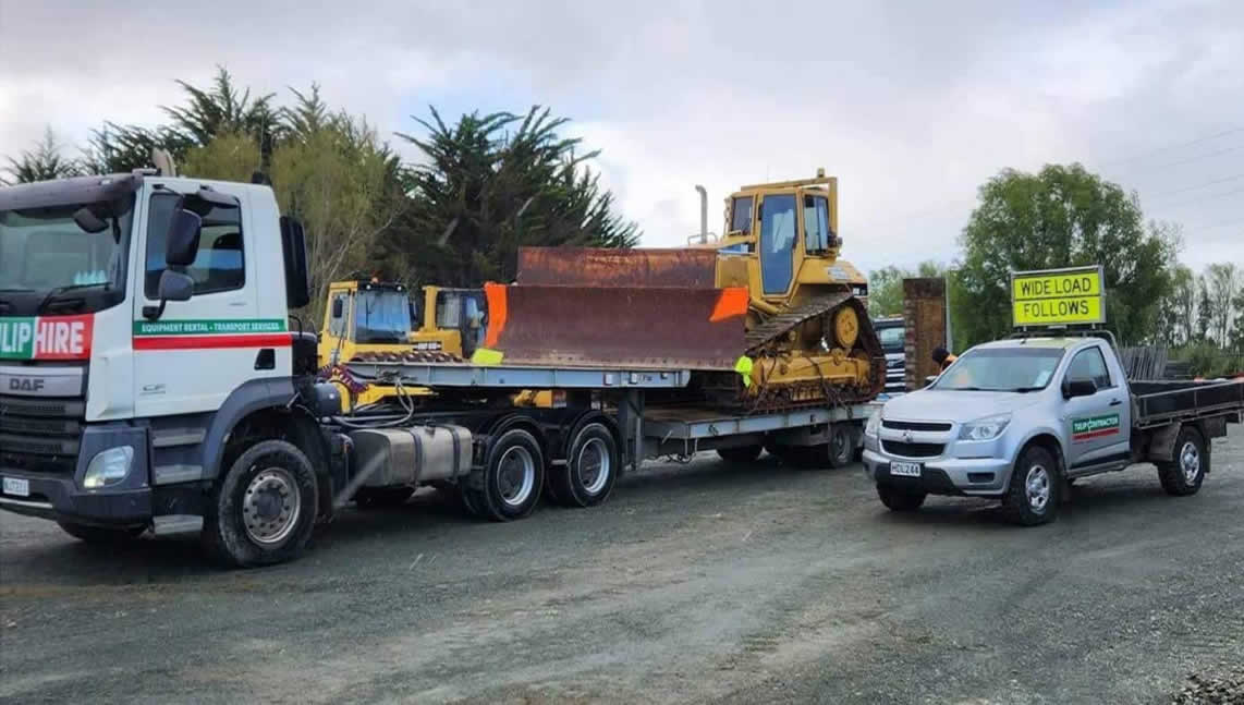 Tulip transporter, heavy earth moving bulldozer